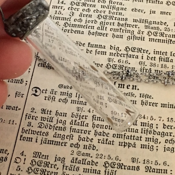 Dandelion Seeds Make a Wish Pendant Necklace Glass and seeds Handcrafted Pendant - Picture 8 of 8